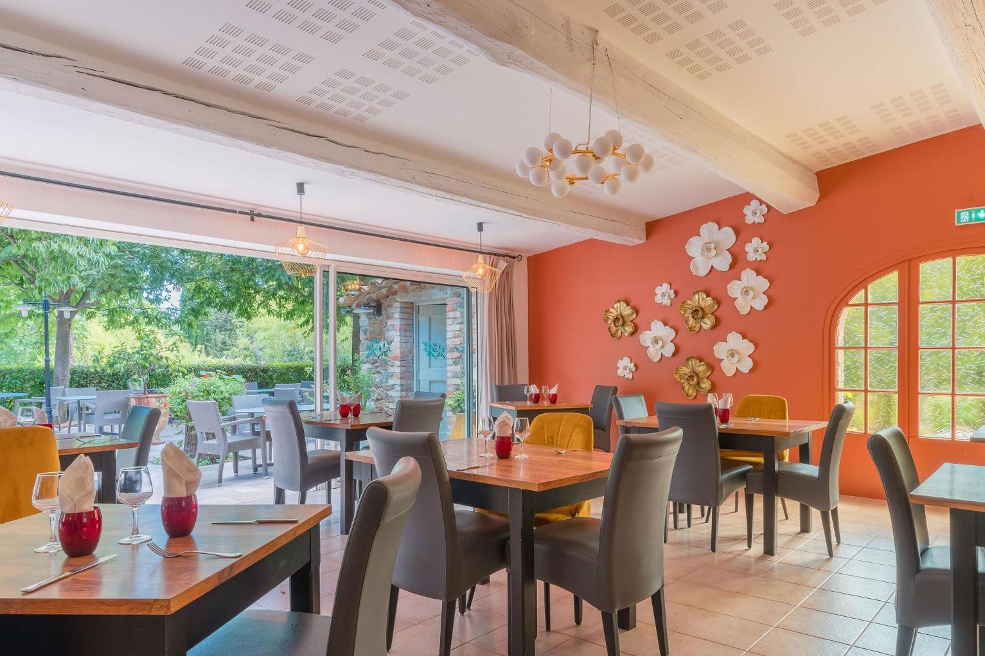 Logis Hotel Restaurant Le Pradinas أندوز المظهر الخارجي الصورة